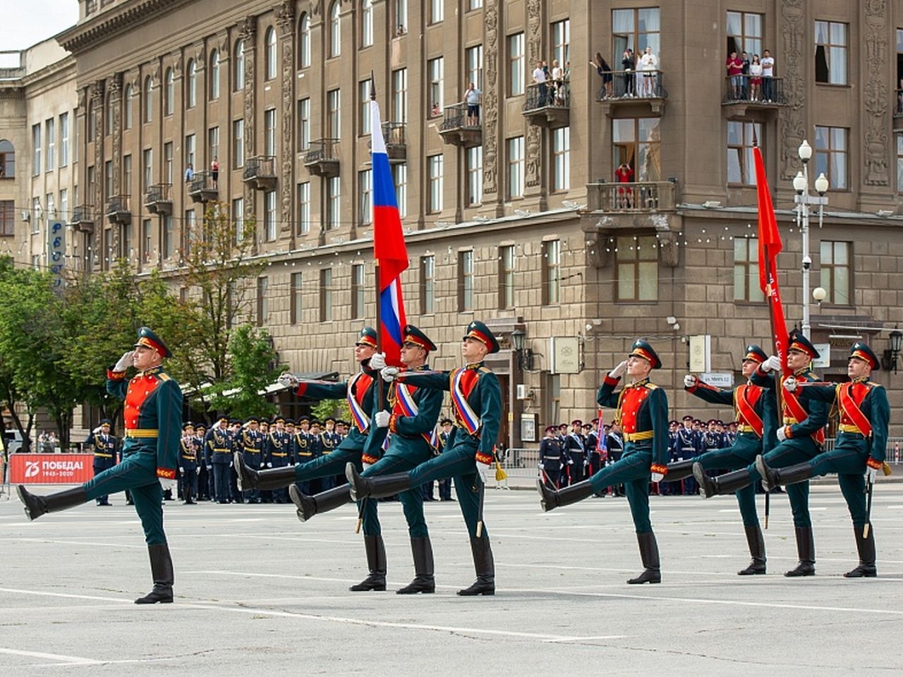 Парад Победы в Волгограде. Фото пресс-службы администрации Волгоградской области