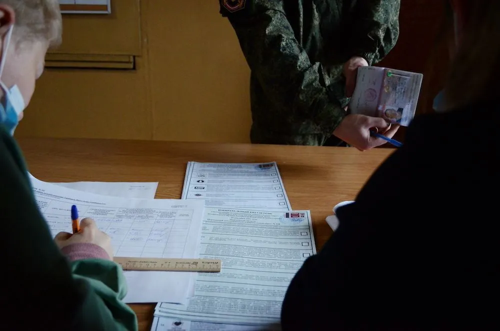 Досрочное голосование проходит в труднодоступных военчастях и на маяках в Заполярье