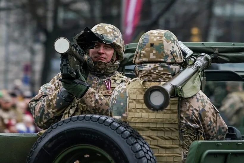 Запад вновь столкнулся с трудностями в помощи Украине