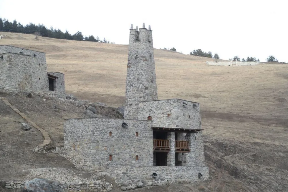 Назрановскую крепость отреставрируют по старинным чертежам. © Фото: пресс-служба главы и правительства Ингушетии, Юсуп Ханиев