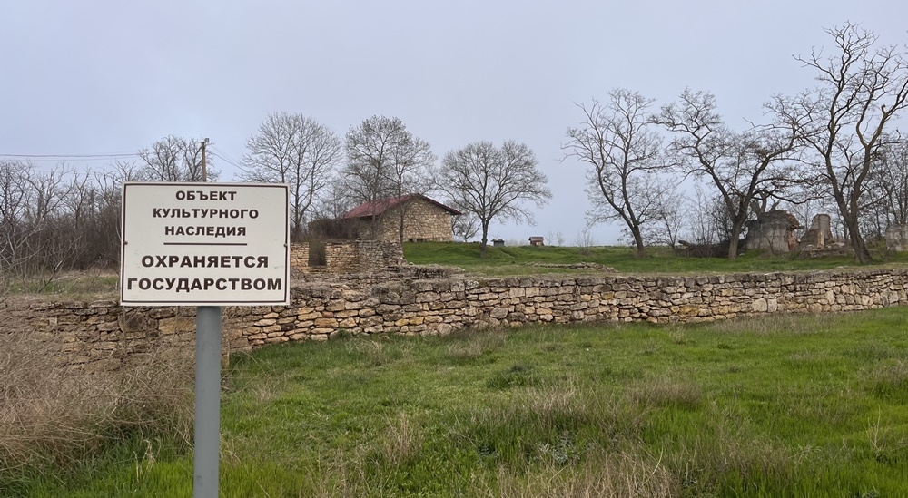 Раскоп Тиритаки на юге города. Фото