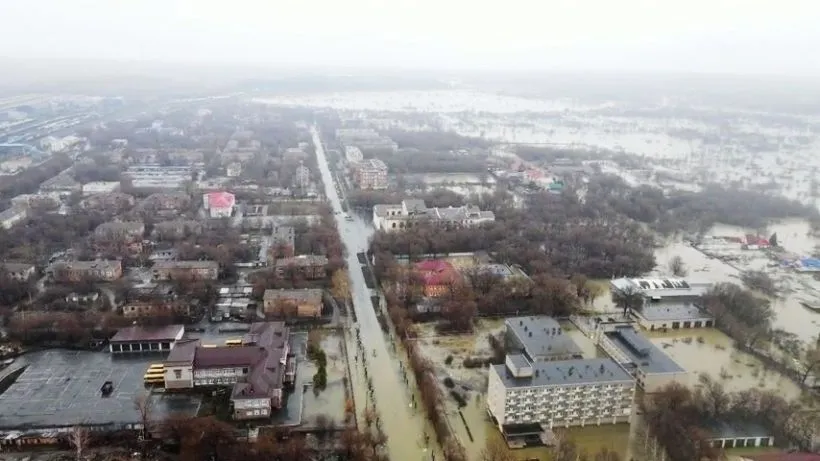 По оценкам МЧС, в зону масштабного половодья в Оренбургской области могут попасть еще 6 тыс. домов. Фото