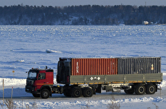 Около 900 тыс. тонн жизнеобеспечивающих грузов доставят в отдаленные районы Якутии по автозимникам