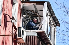 Обломки БПЛА повредили многоквартирный дом в Краснодаре, пострадавших нет - губернатор