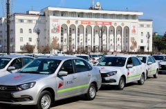 Медучреждения Дагестана получили более 170 санитарных автомобилей