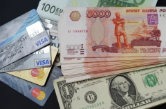 Доля рублевых платежей во внешнеторговом обороте РФ с марта по май превышала 50%