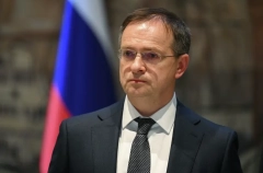 Война и переговоры ведутся одновременно - Мединский