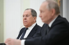 Путин вручил Лаврову орден Святого апостола Андрея Первозванного