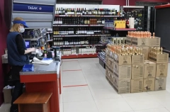 Алкоголь в Ленобласти будут продавать с 11 утра