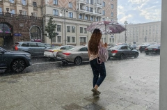 Гроза и град возможны в Москве во вторник