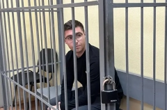 Суд в Екатеринбурге на два месяца продлил арест редактору Ura.ru Аллаярову