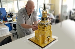 Янтарная Спасская башня создана к Янтарному форуму в Москве