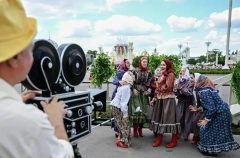 Власти Москвы увеличили до 20 млн максимальный размер грантов для кинопроизводителей, создающих образ Москвы в кино