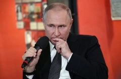 Вопрос о переименовании Волгограда в Сталинград должен решаться на региональном уровне - Путин