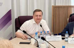 "В Минпросвещения РФ не поступали жалобы на сложные темы в школах"