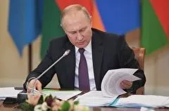 Путин подписал конституционный закон, касающийся формирования правительства