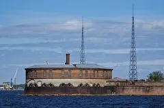 Более 1 млрд рублей выделит правительство на реконструкцию кронштадтского форта "Петр I"