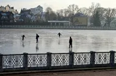 Власти Калининграда приступили к реновации берегов озера Верхнее в центре города