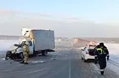 Участок федеральной трассы перекрыли в Свердловской области из-за ДТП