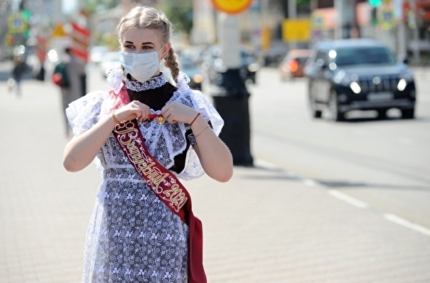 Екатеринбургским девятиклассникам вручат аттестаты индивидуально