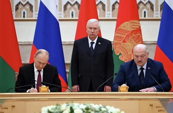 Путин и Лукашенко подписали договор о гарантиях безопасности