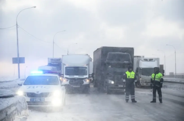 Продолжающаяся метель не позволяет открыть участки ряда горных трасс в Дагестане