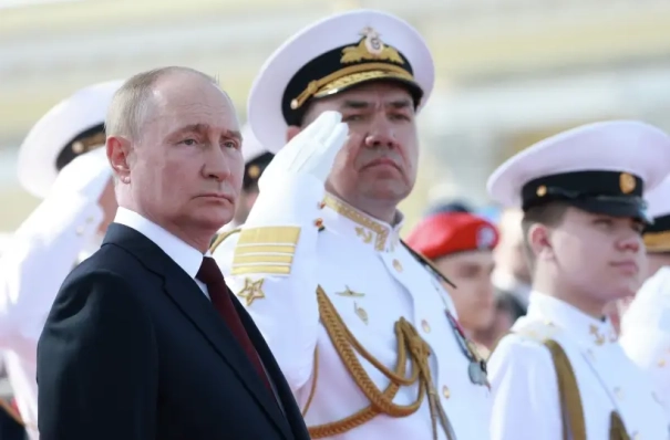 Путин заявил о выделении 8,4 трлн рублей на строительство судов и кораблей для ВМФ России в ближайшее десятилетие