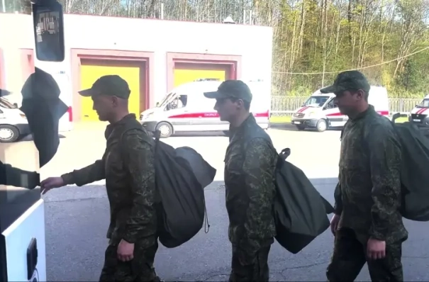 Минобороны РФ: возвращены 270 российских военнослужащих, а также 120 гражданских лиц, в том числе захваченных ВСУ мирных жителей Курской области