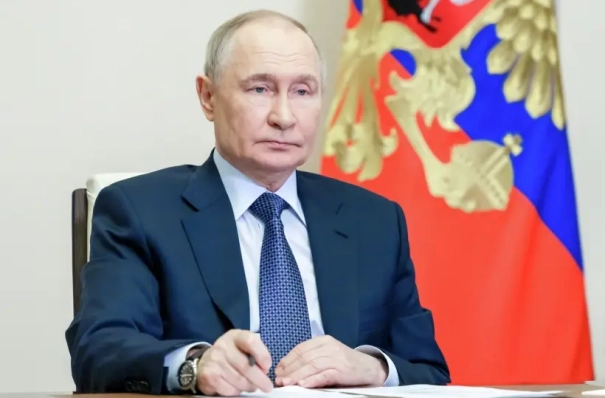 Путин: следователям необходимо учитывать вызовы в цифровом пространстве, пресекать информационные диверсии