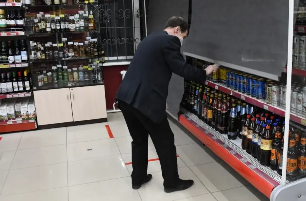 Продажу алкоголя в День молодежи ограничат в 30 муниципалитетах Приангарья