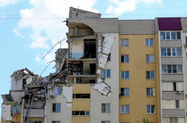 Жильцы разрушенного подъезда дома в Саратове получат деньги на покупку квартир