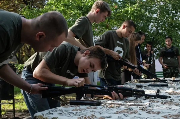 Центр военно-патриотического воспитания "Десантник" открыт в удмуртском Воткинске