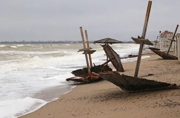 Спасатели просят отложить турпоходы и выходы в море в Крыму из-за непогоды