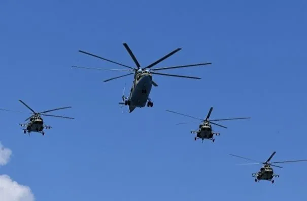 Вертолетчики впервые поздравят ветеранов с днем Победы во время авиапарада в Екатеринбурге