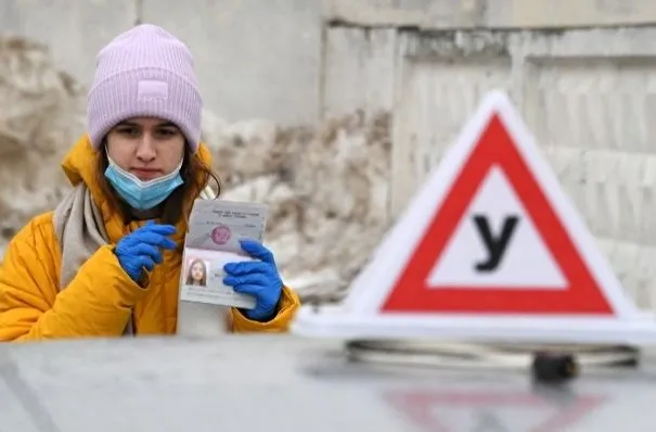 Глава ГИБДД: экзамен в "городе" можно будет сдать на автомобиле автошколы