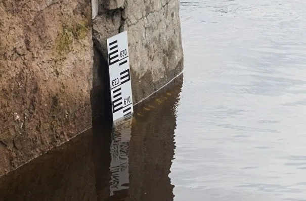 Уровень воды в Енисее в Красноярске продолжает снижаться