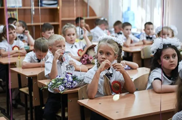 Тюменские школьники начальных классов с 15 ноября будут учиться в обычном режиме