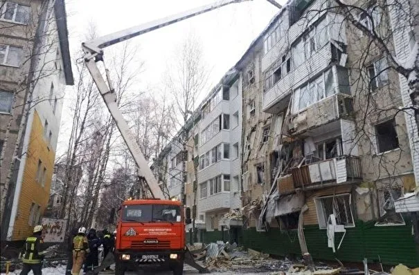 Поврежденный взрывом газа дом в Нижневартовске решили снести