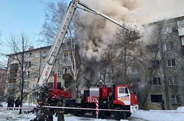 Более 10 жителей пострадавшего от взрыва газа дома в Новосибирске не вышли на связь