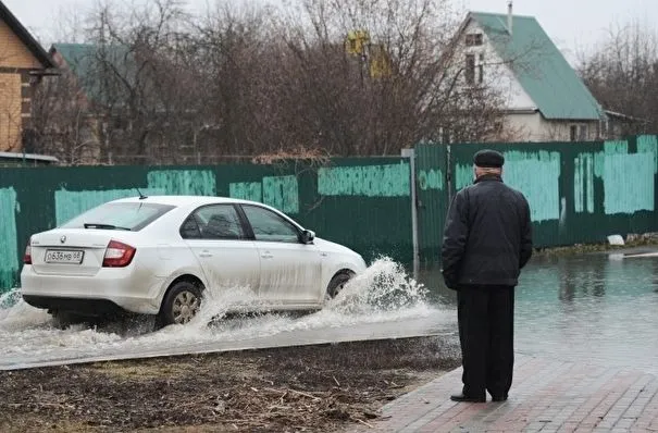 Тюменцы, чьи дома были подтоплены, получат дополнительно по 10 тыс. рублей