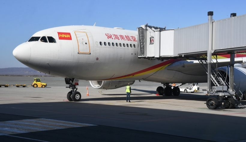 Китайская Hainan Airlines с 20 октября будет выполнять рейсы из Пекина во Владивосток. Фото. Самолет китайской авиакомпании Hainan Airlines. © РИА Новости. Виталий Аньков