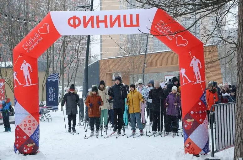 Зима в Подмосковье. Шоу-программы, спорт и зимние развлечения