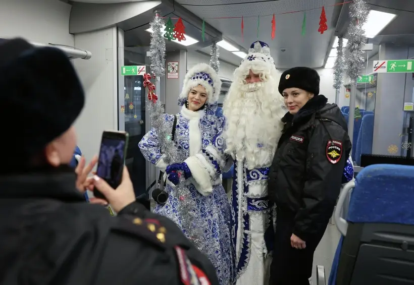 В новогодние праздники городские службы в Москве будут работать круглосуточно. Фото. © РИА Новости. Виталий Невар