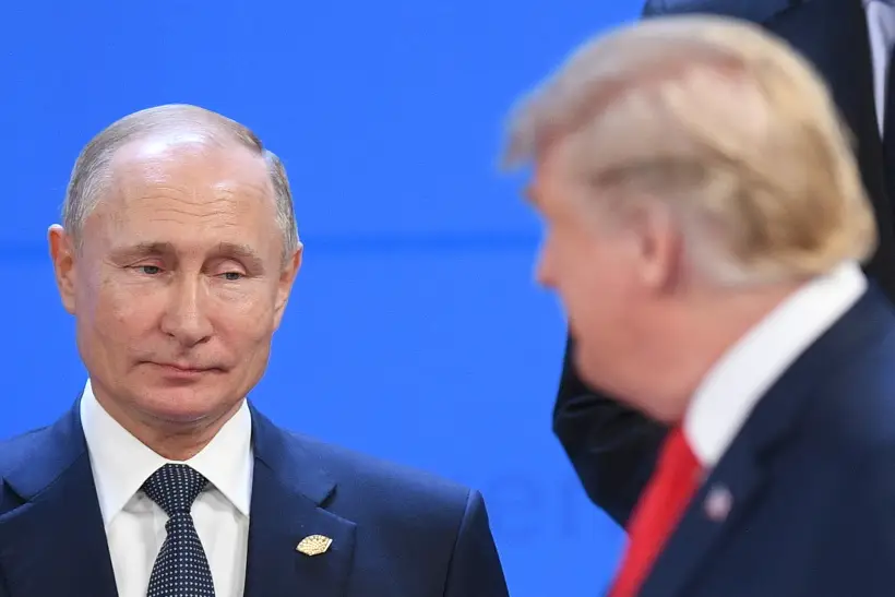 Путин и Трамп провели весьма продолжительный телефонный разговор, он длился почти полтора часа - Песков. Фото. © РИА Новости. Владимир Астапкович