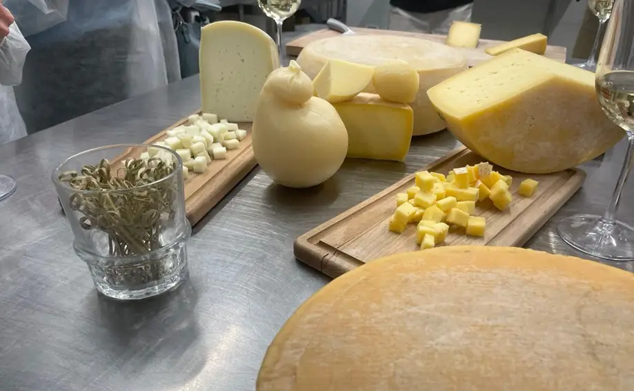 Воронежская область для гурманов: бар с настойками Бабы Яги, мятный квас, нелжинская каша и березовый пар