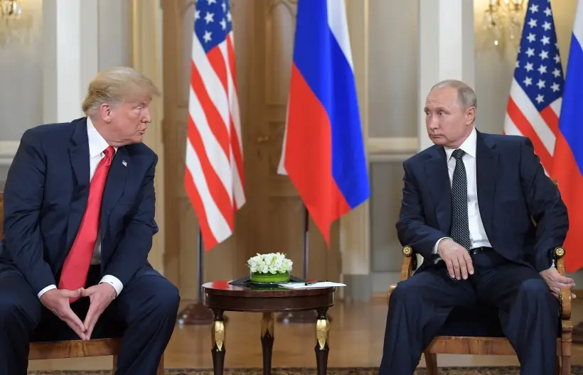 Президент США Дональд Трамп считает, что для урегулирования конфликта на Украине необходима его личная встреча с президентом России Владимиром Путиным. Фото