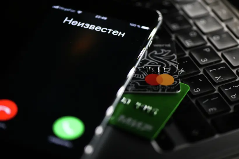 Почти 5 тыс. человек пострадали от ИТ-мошенников в Красноярском крае за полгода. Фото. © РИА Новости. Владимир Астапкович