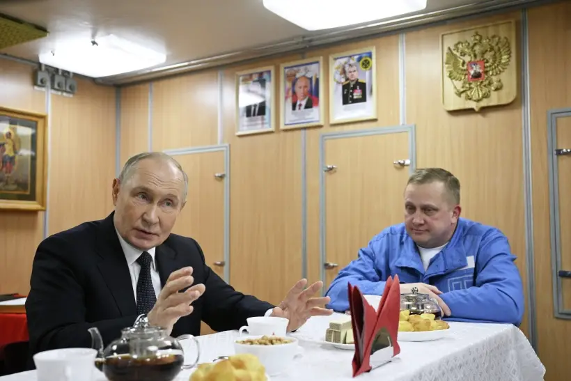 Президент РФ Владимир Путин допустил возможность введения на Украине внешнего международного управления для проведения демократических выборов. Фото