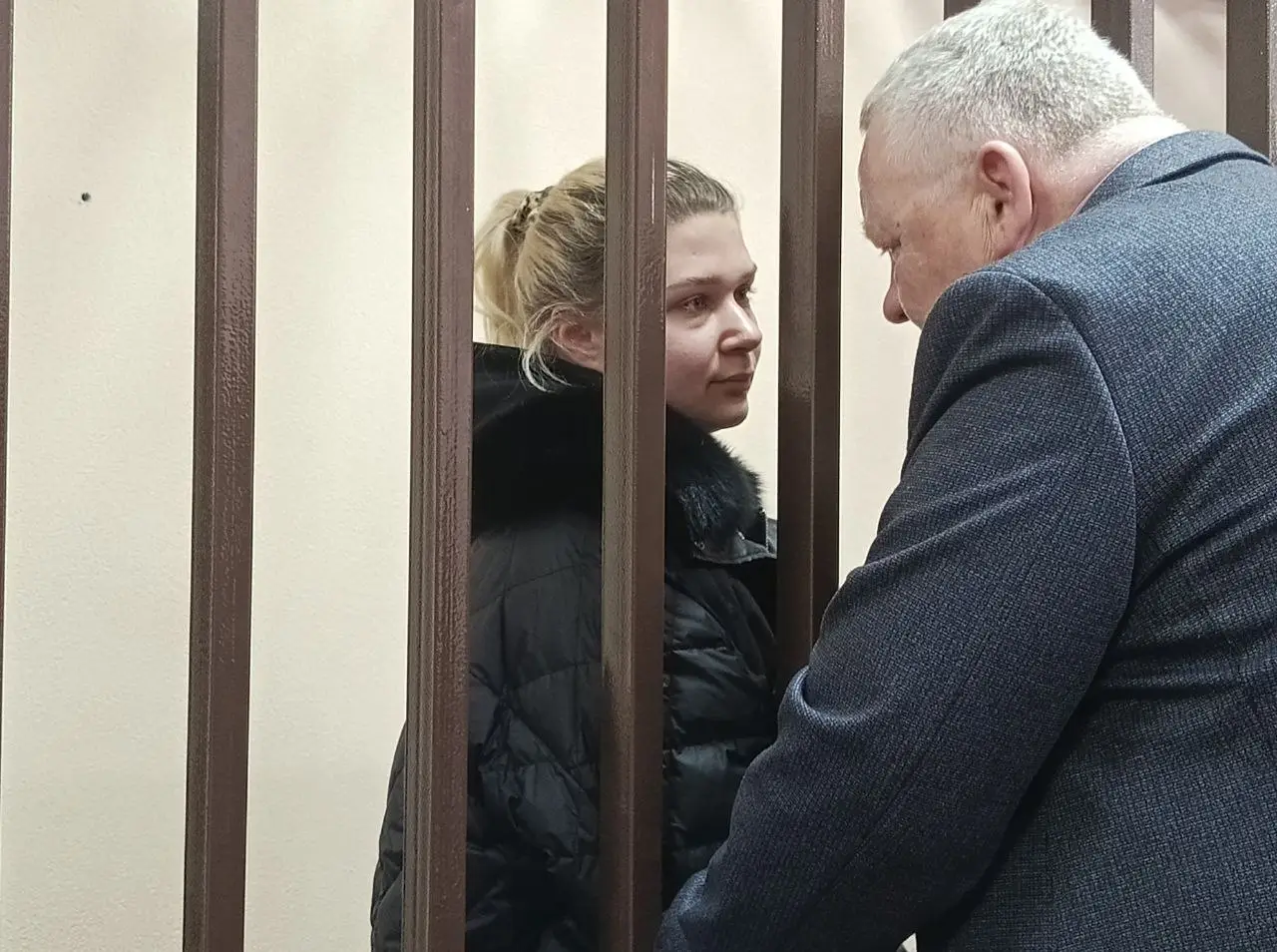 Суд продлил арест Тарховой, обвиняемой в убийстве экс-мэра Самары и его жены. Фото. ©