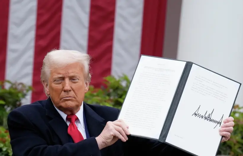 Президент США Дональд Трамп 2 апреля объявил о решении ввести "взаимные" пошлины в отношении иностранных торговых партнеров его страны. Фото